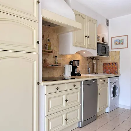 3 Pieces Avec Terrasse Proche - Fr-1-251-556 Apartment