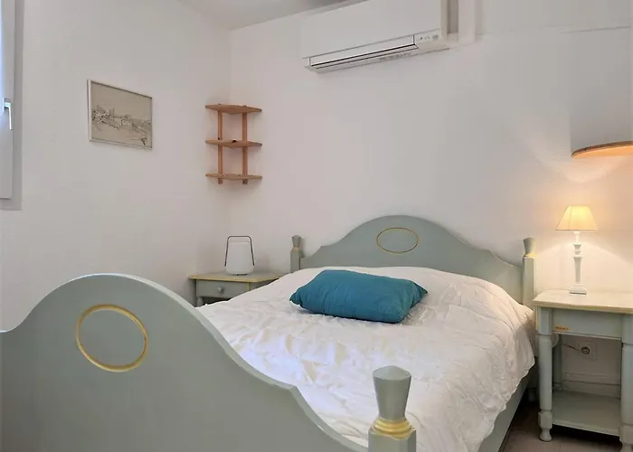 Apartment 3 Pieces Avec Terrasse Proche - Fr-1-251-556 Le Lavandou